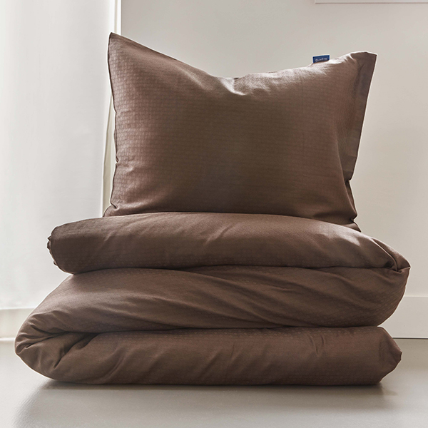 Partridge brown duvet cover with pillow case